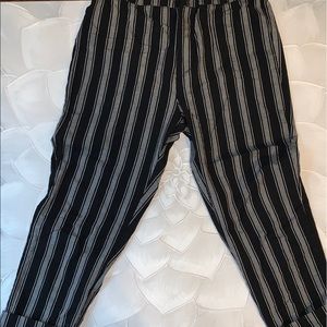 Striped capris pants